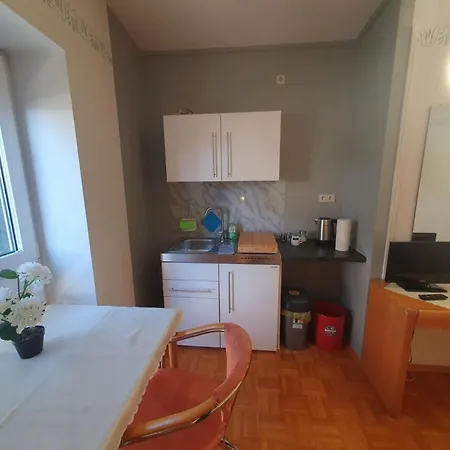 Abm 24 Apartment *